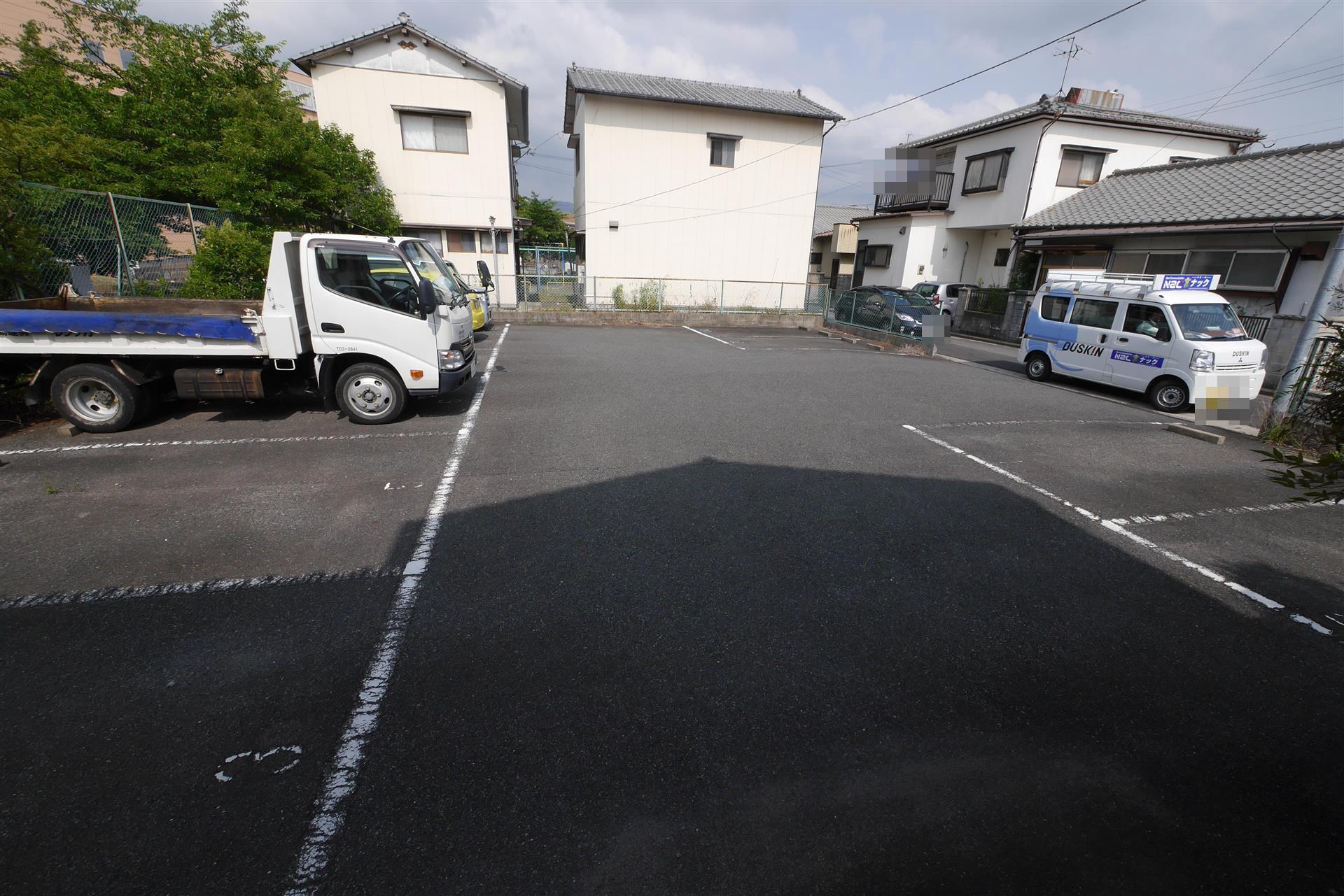 駐車場画像2枚目