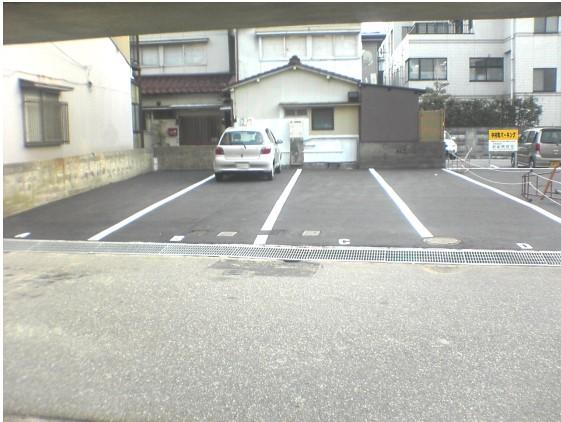 駐車場画像2枚目