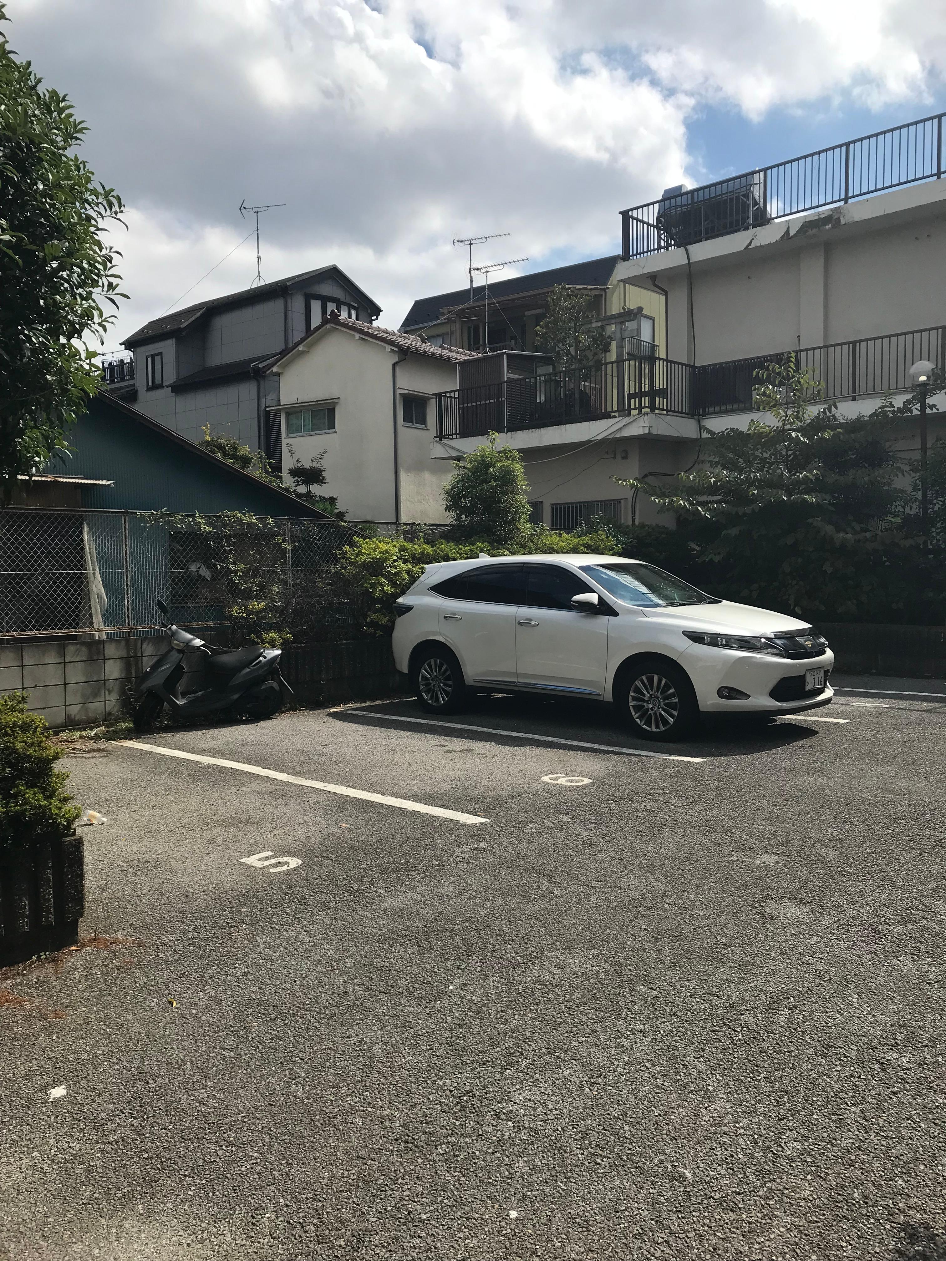 駐車場画像2枚目