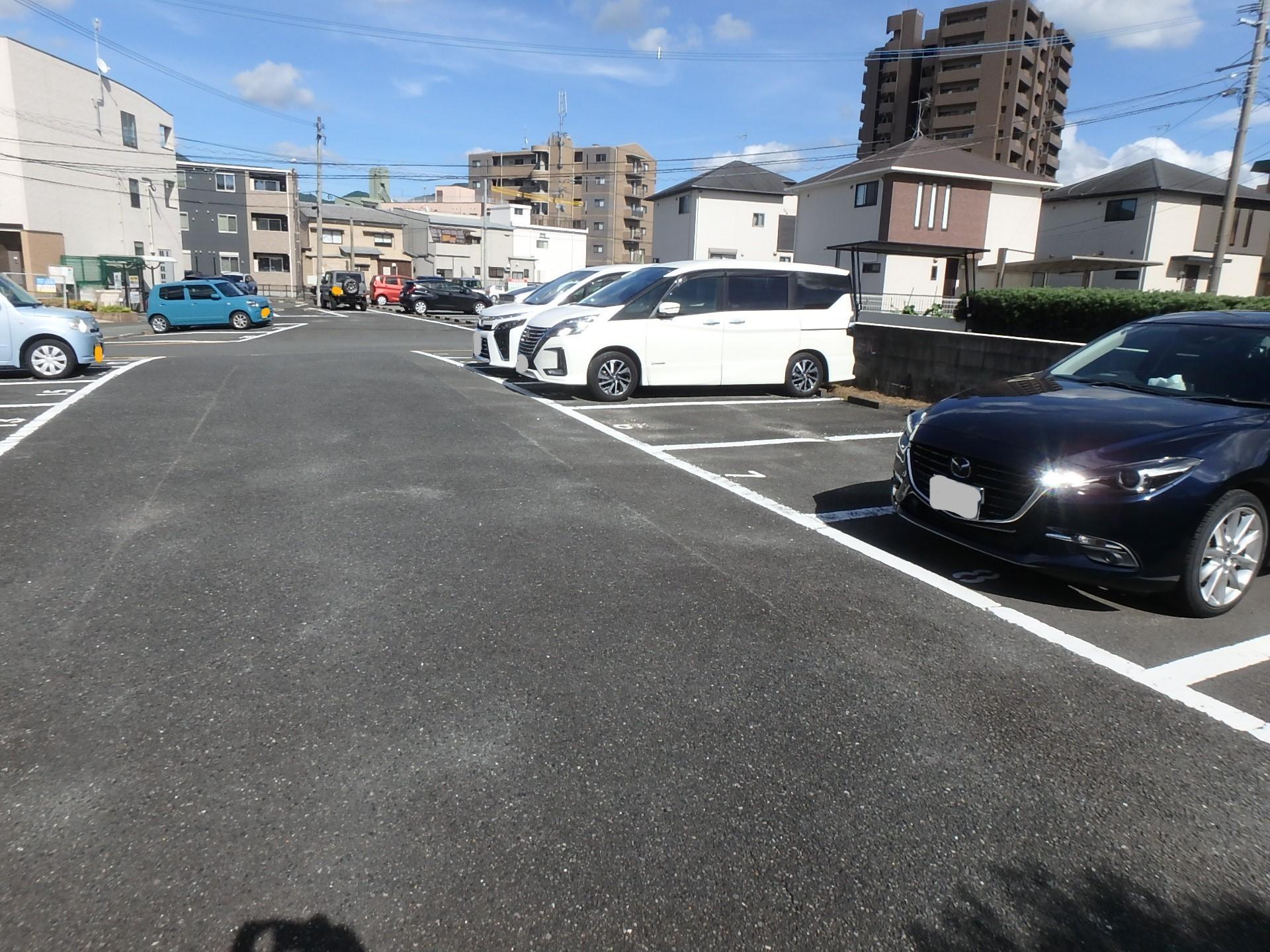 駐車場画像2枚目