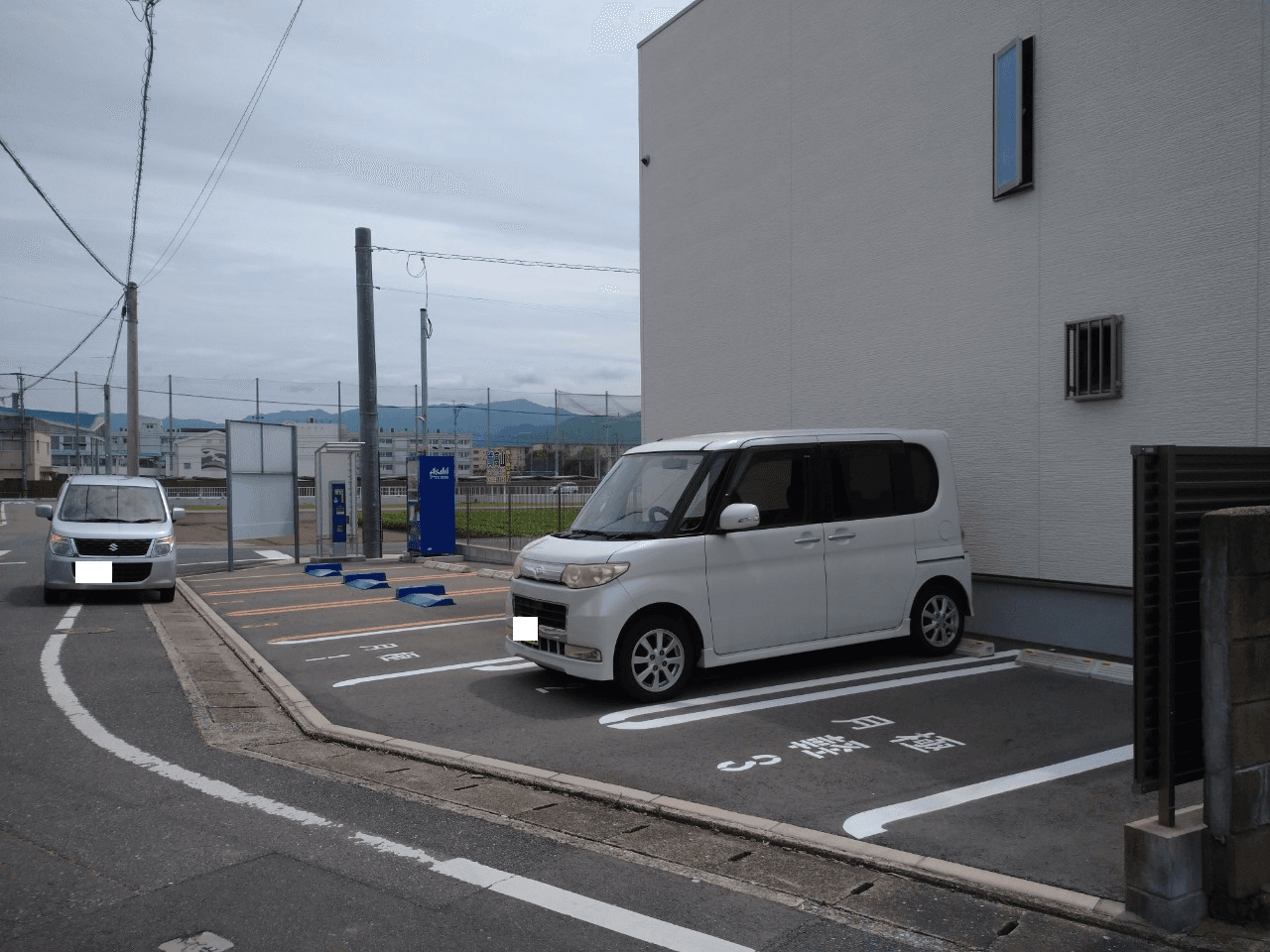 駐車場画像1枚目