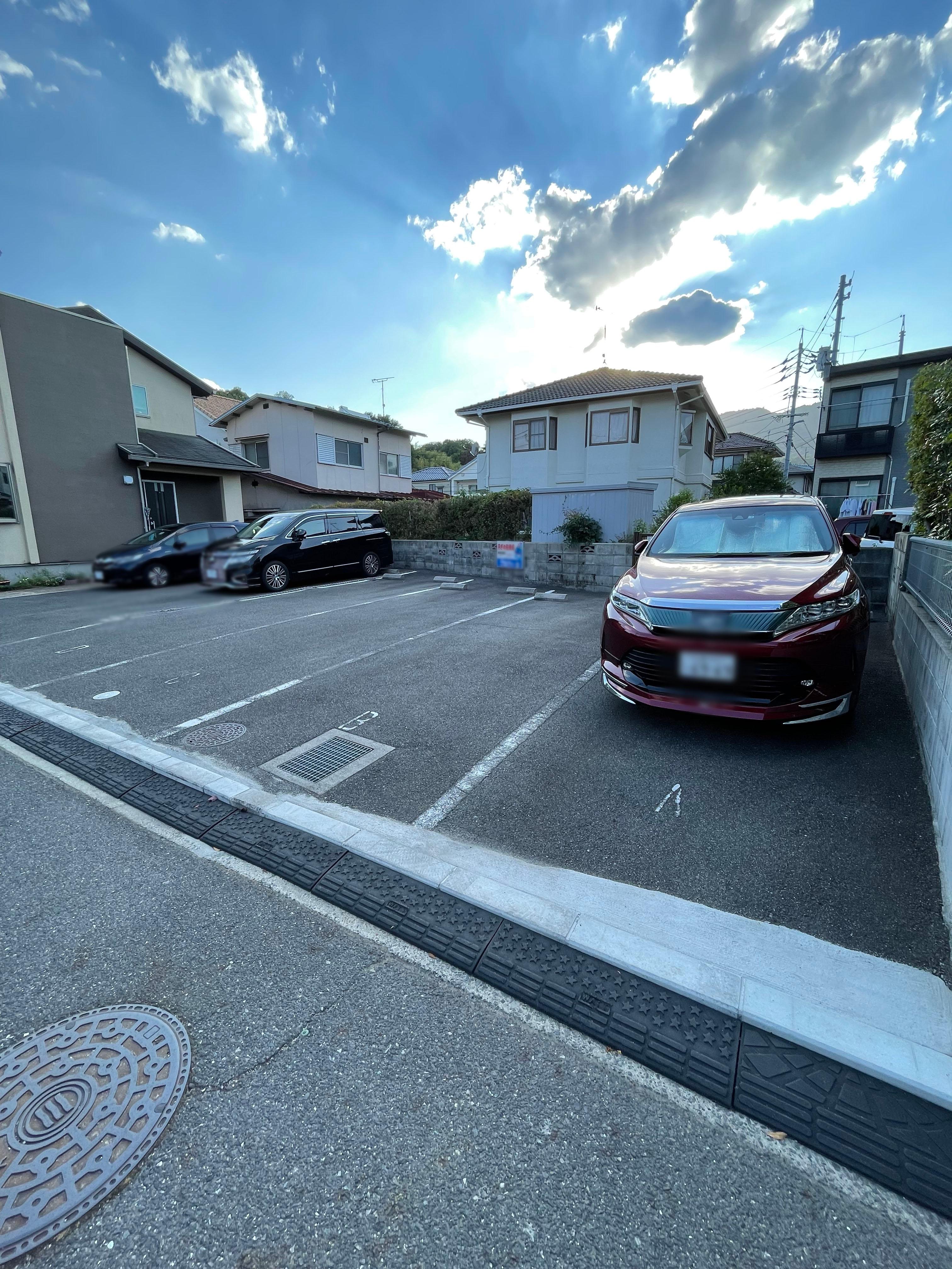 駐車場画像2枚目