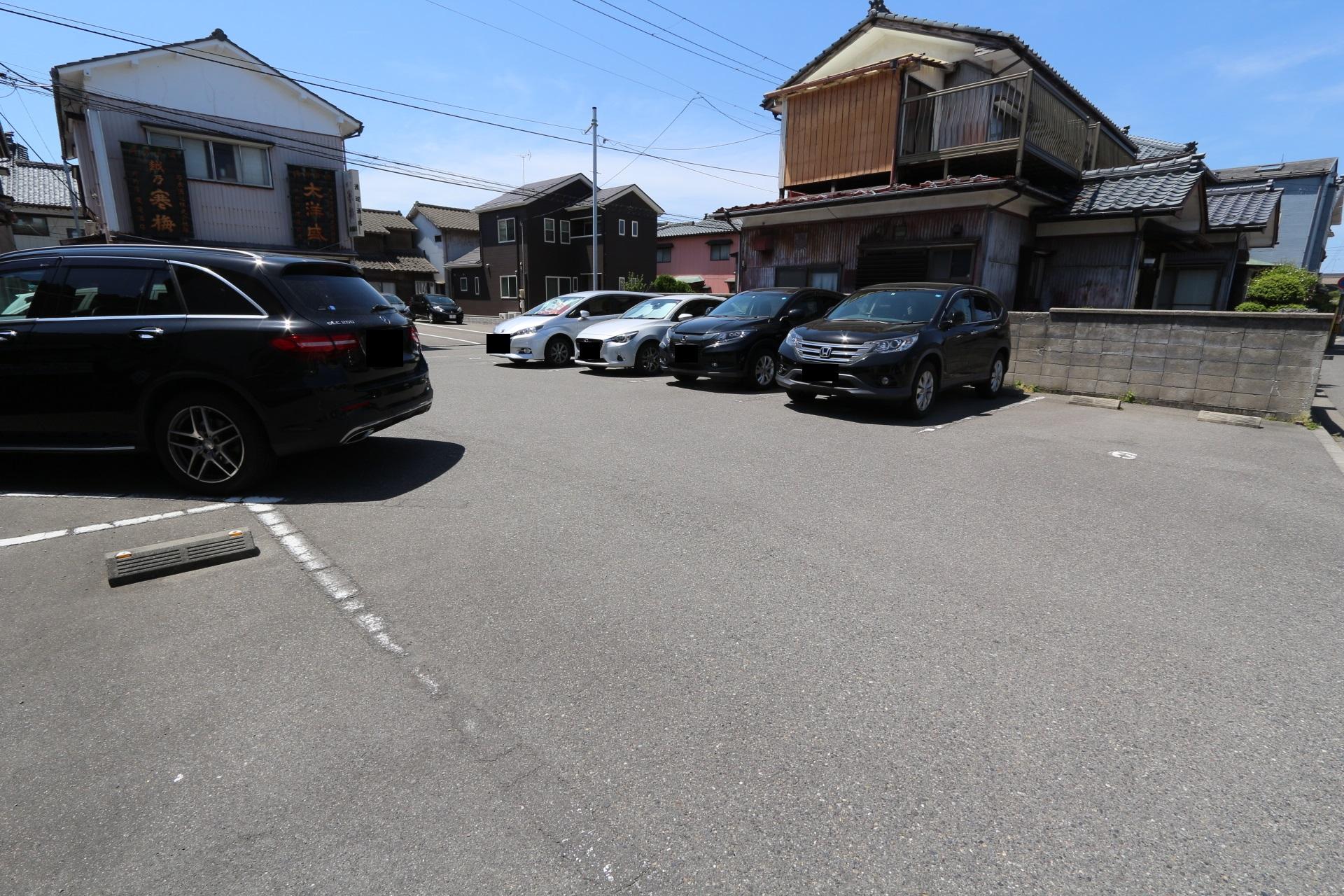 駐車場画像1枚目