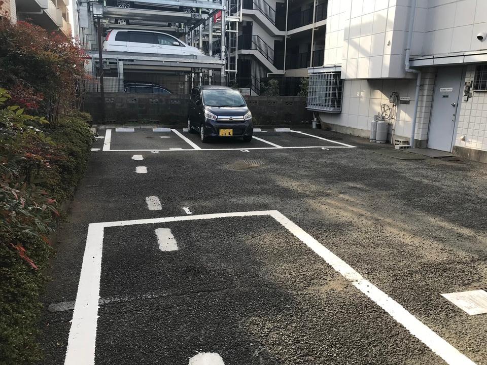 駐車場画像2枚目