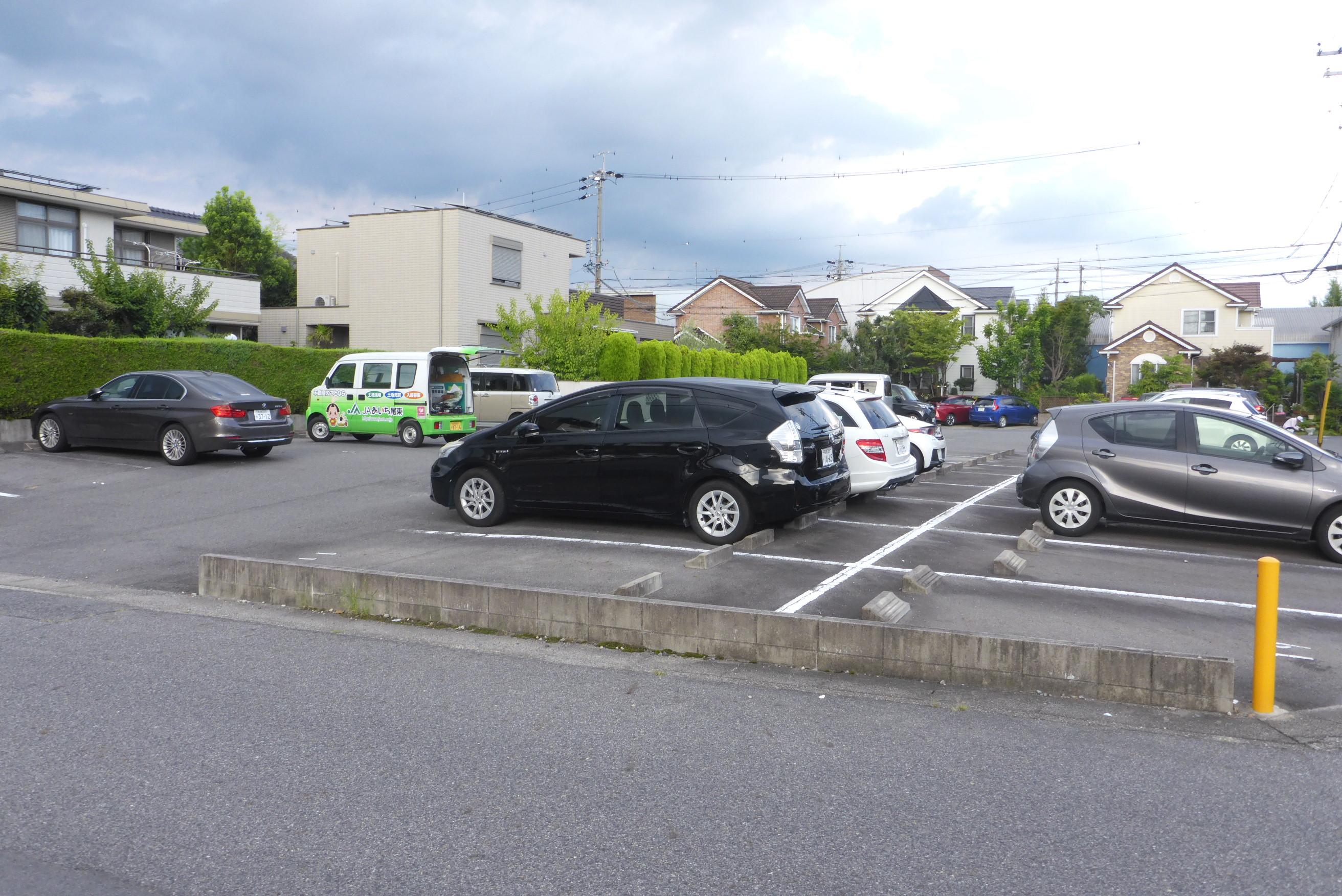 駐車場画像2枚目