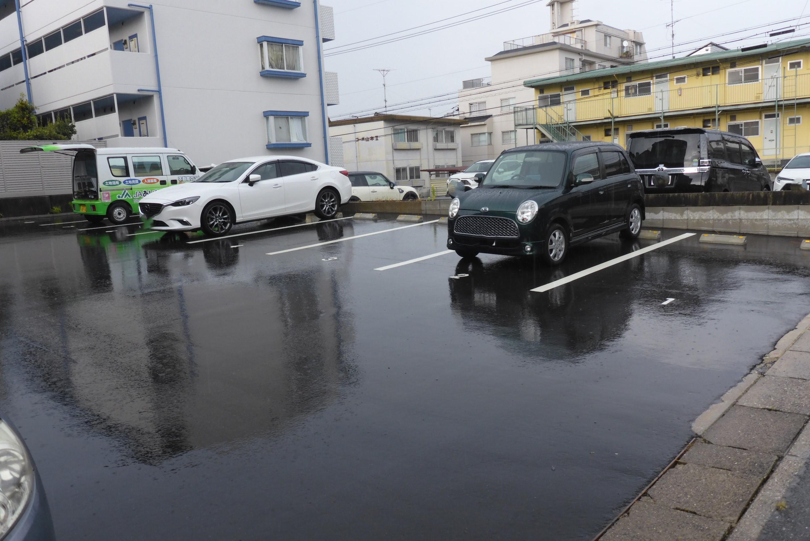 駐車場画像2枚目