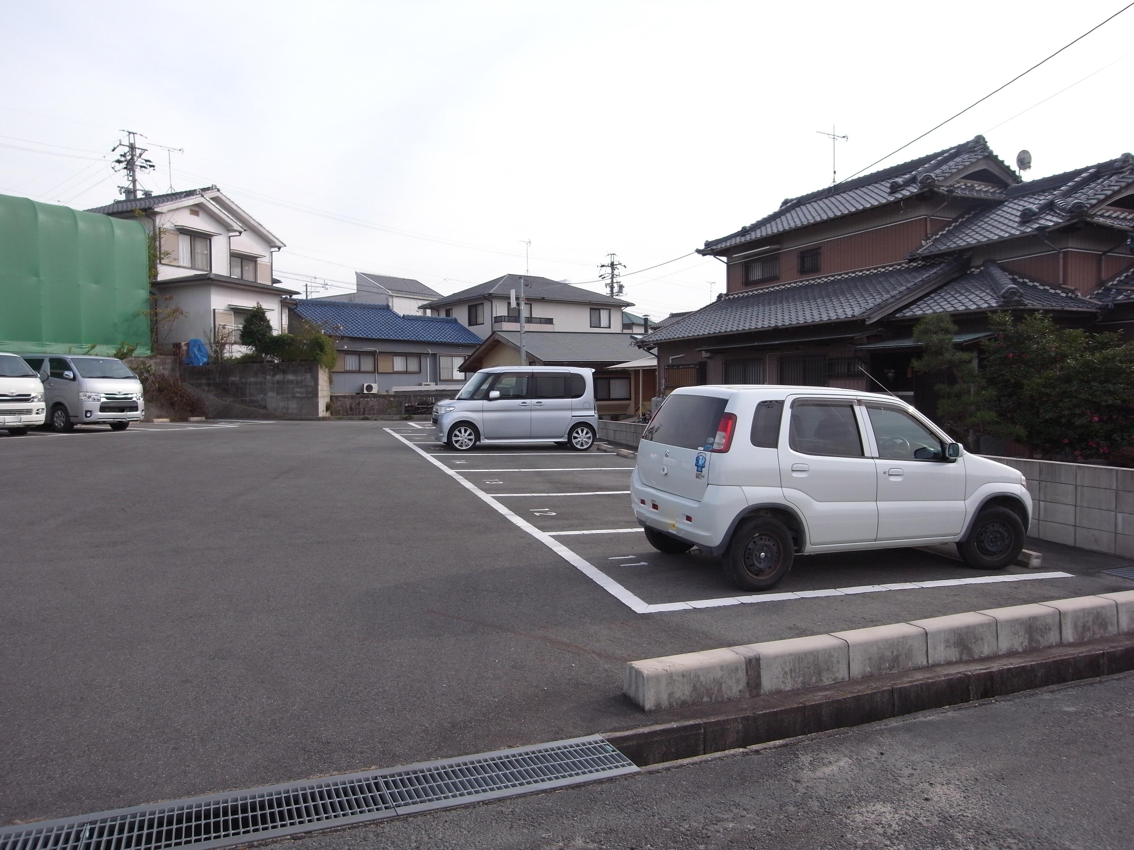 駐車場画像2枚目