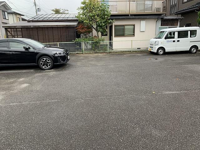 駐車場画像3枚目