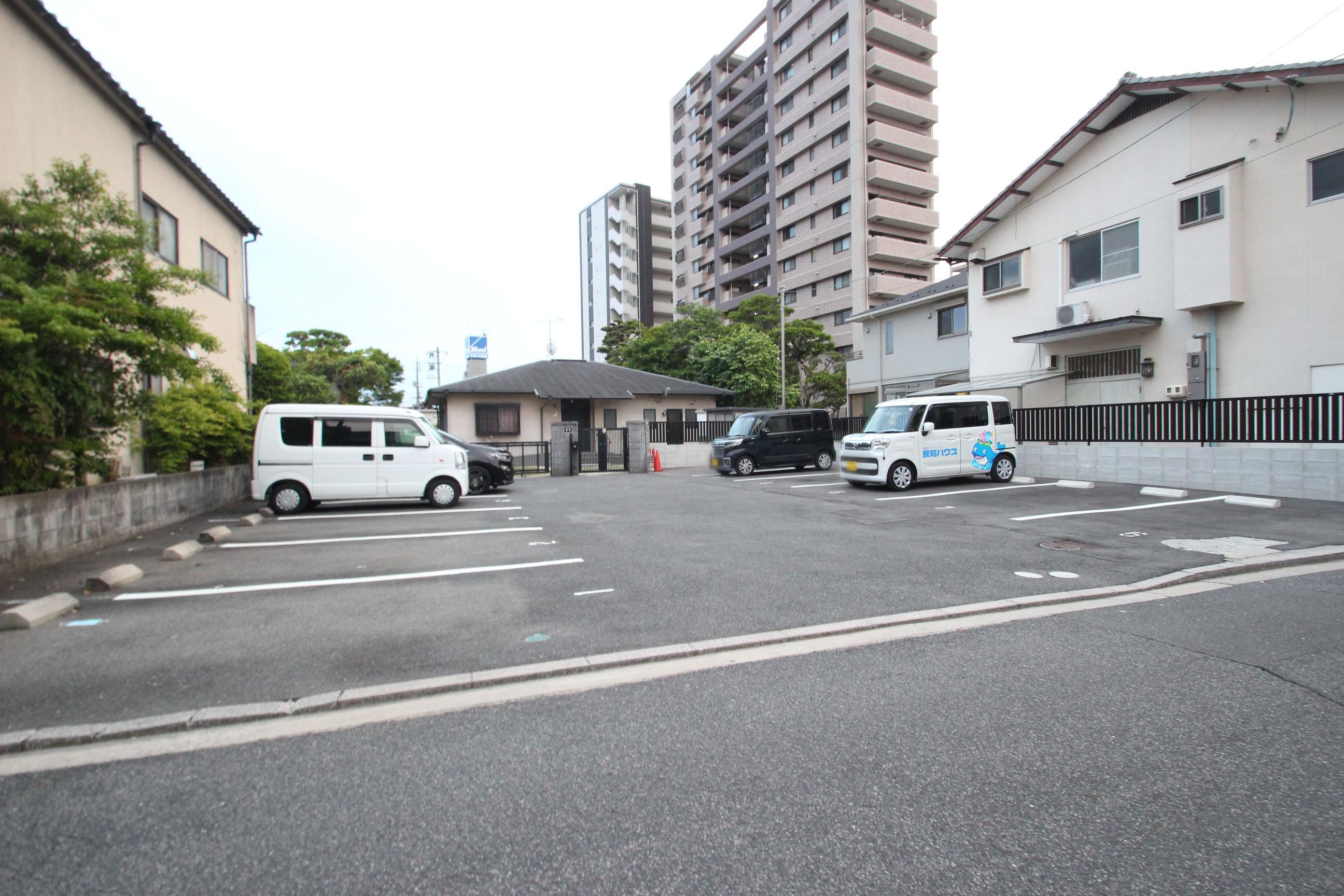 駐車場画像1枚目