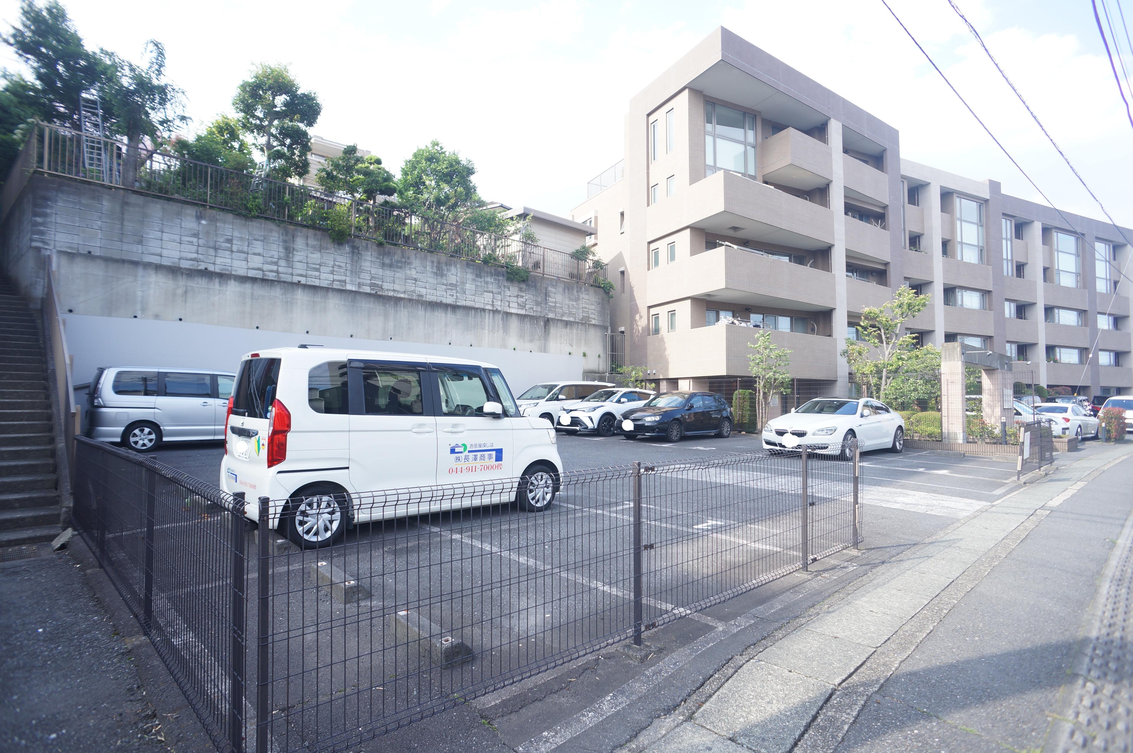 駐車場画像1枚目