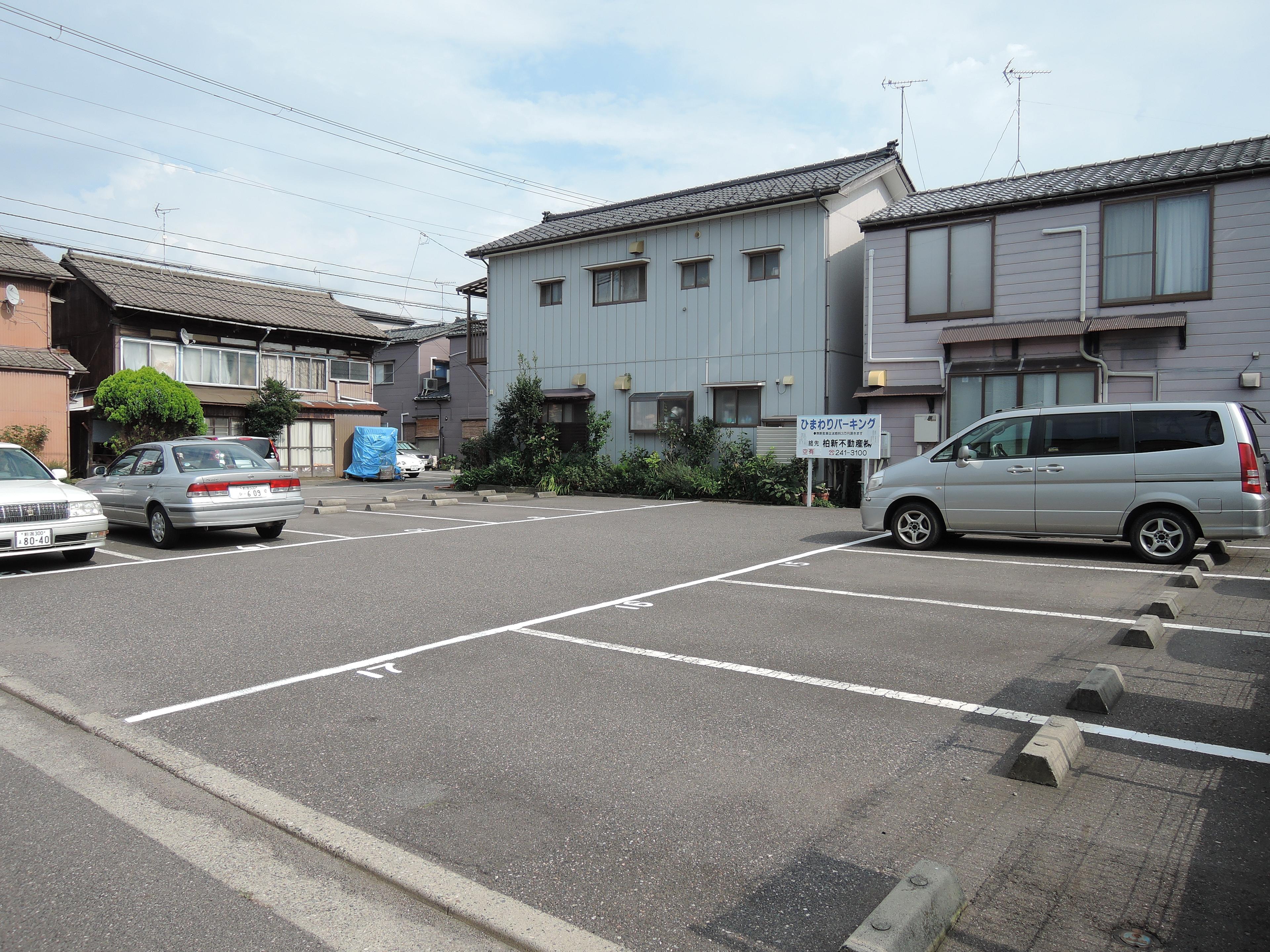 駐車場画像2枚目