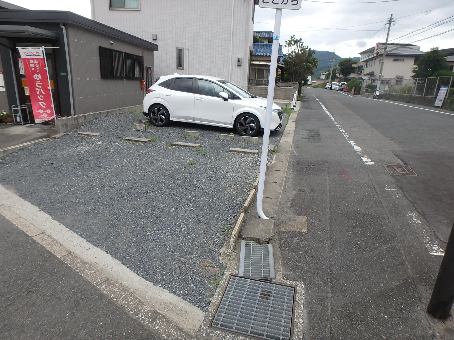 駐車場画像2枚目