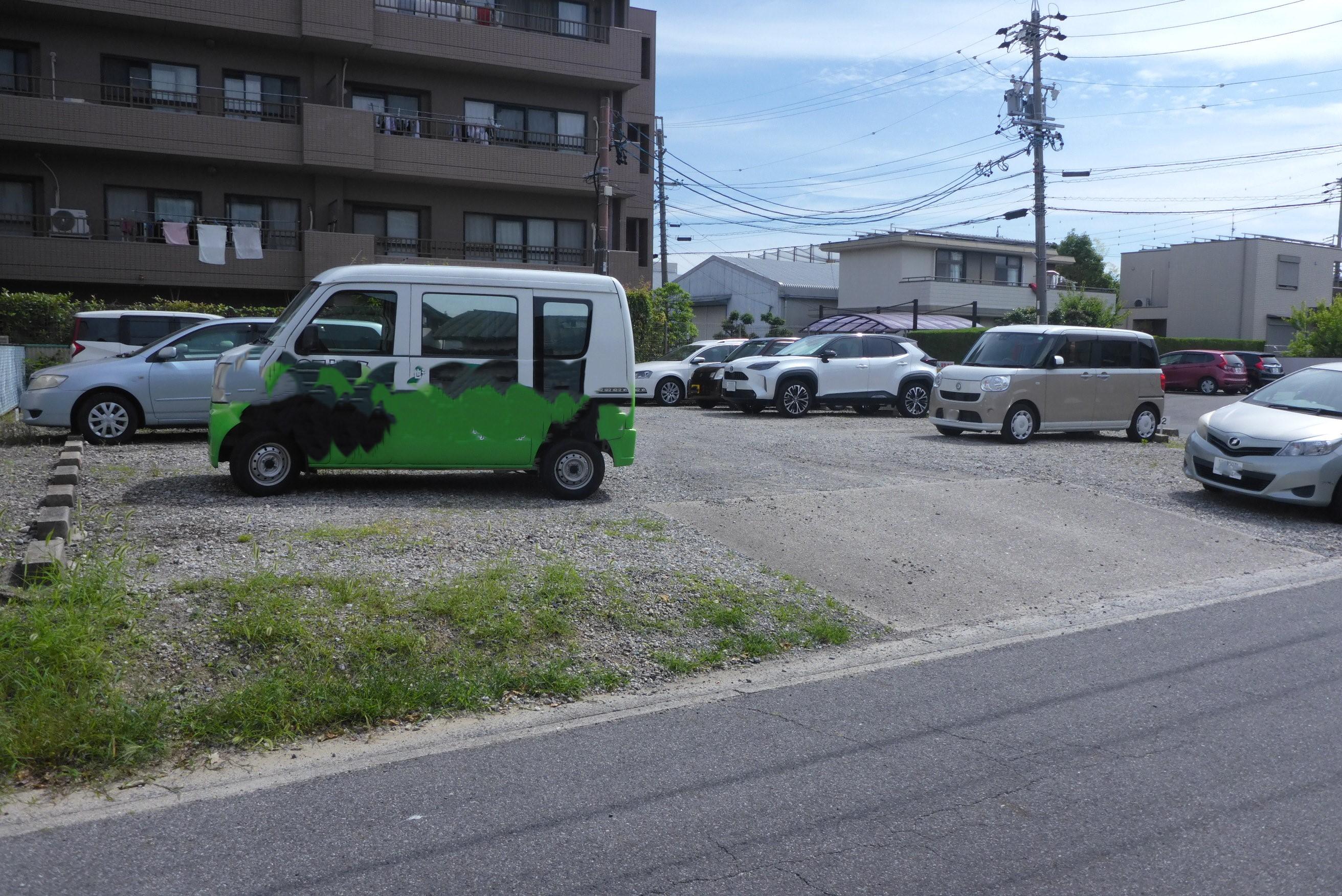 駐車場画像2枚目