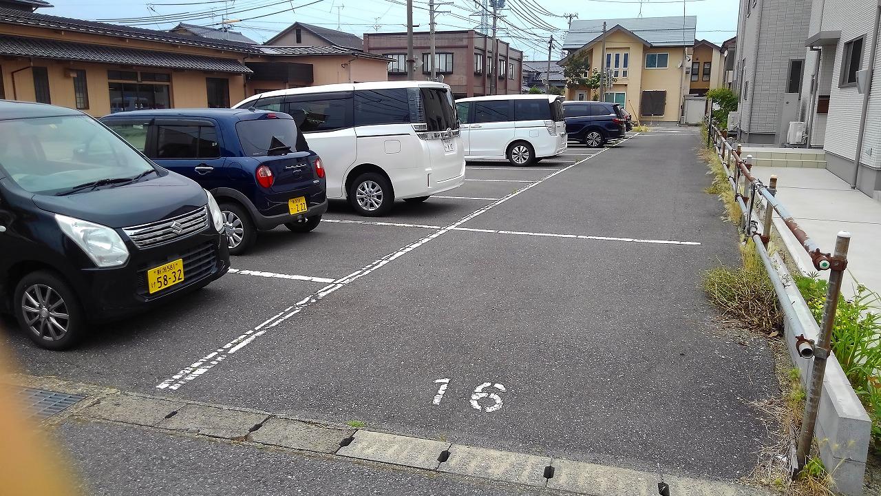 駐車場画像3枚目