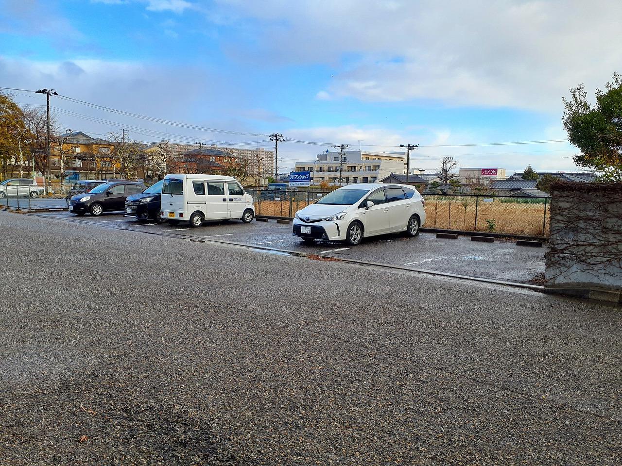 駐車場画像1枚目