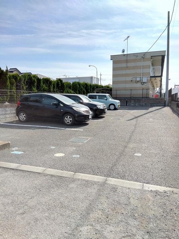 ルート4セイジィ(39226)の外観・駐車場イメージ2枚目