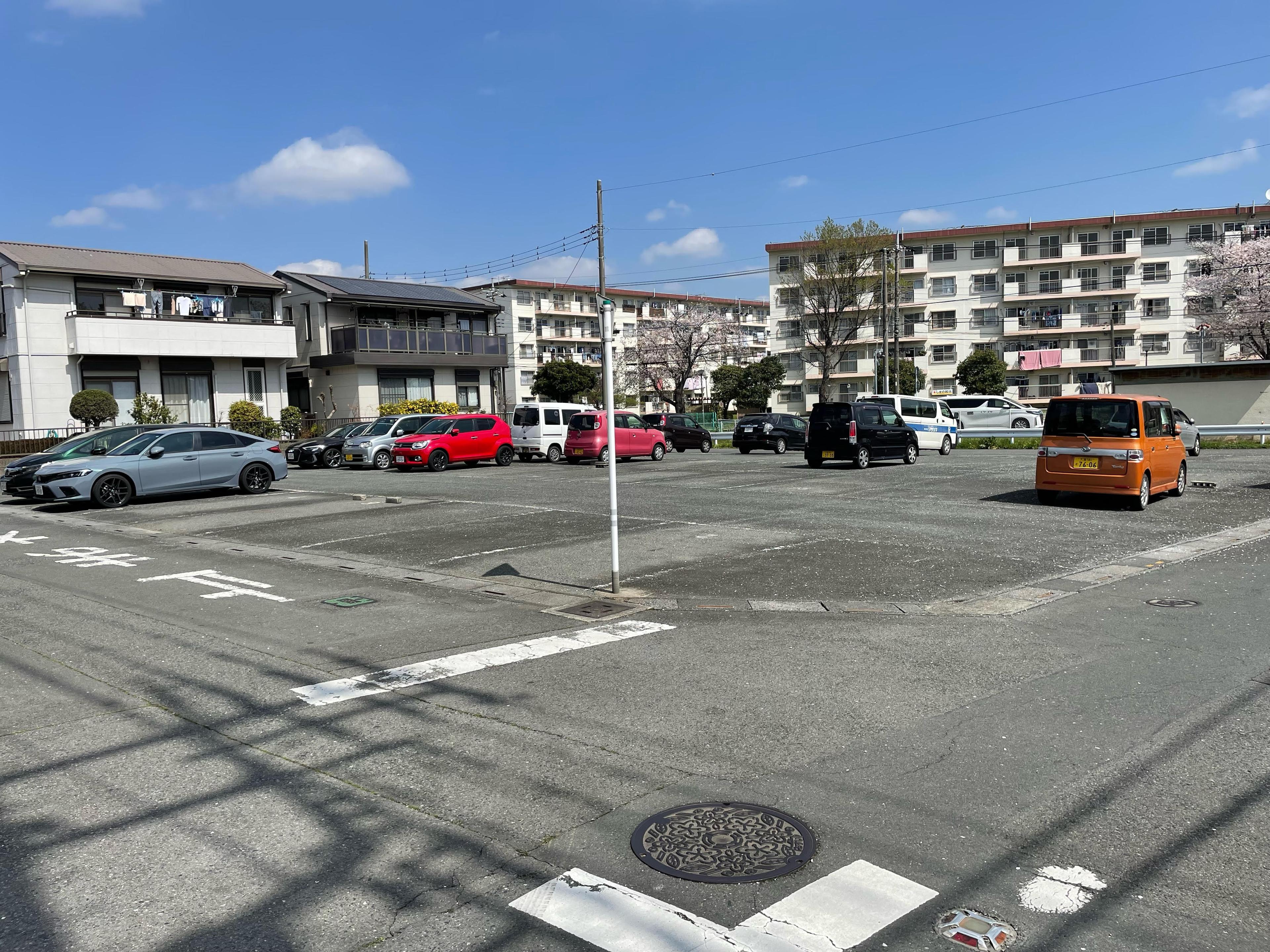 石戸7丁目駐車場の外観・駐車場イメージ3枚目