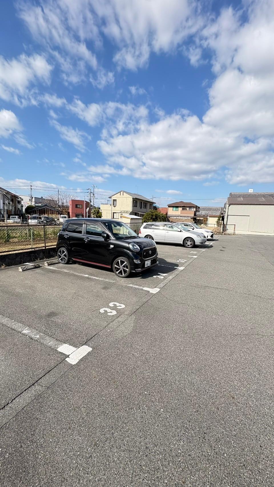 石川駐車場の外観・駐車場イメージ3枚目