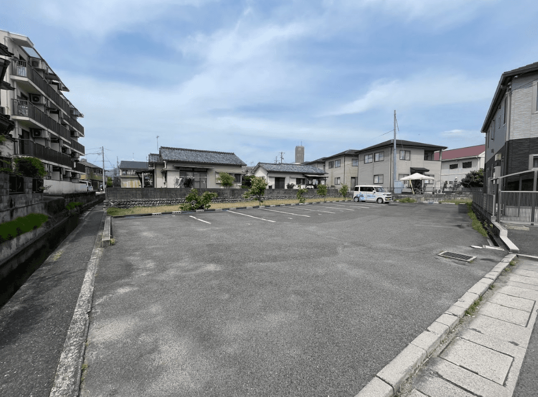 西原中野駐車場の外観・駐車場イメージ2枚目