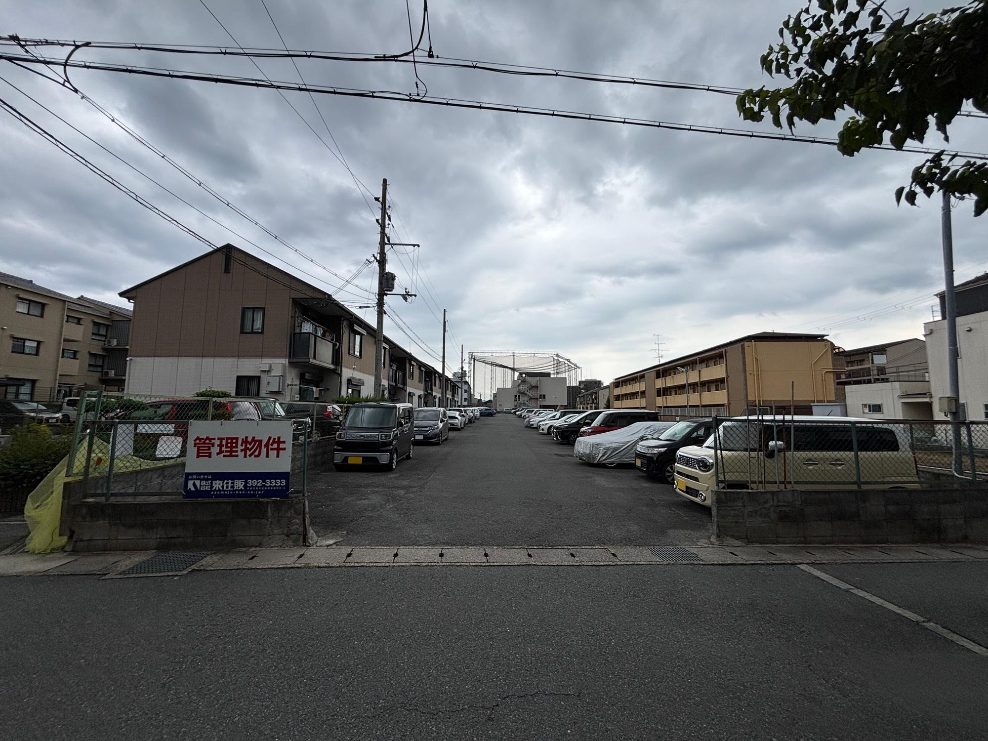 丸實ガレージの外観・駐車場イメージ1枚目