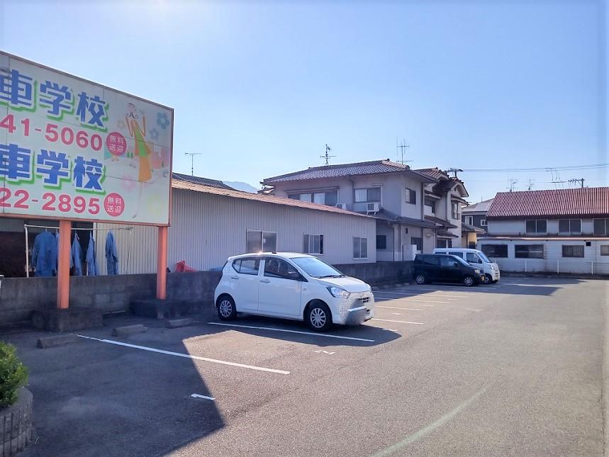 アベニュー新涯(16201)の外観・駐車場イメージ1枚目