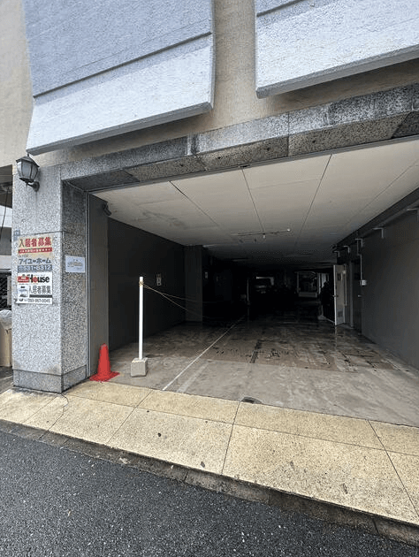 小町ビル駐車場の外観・駐車場イメージ1枚目