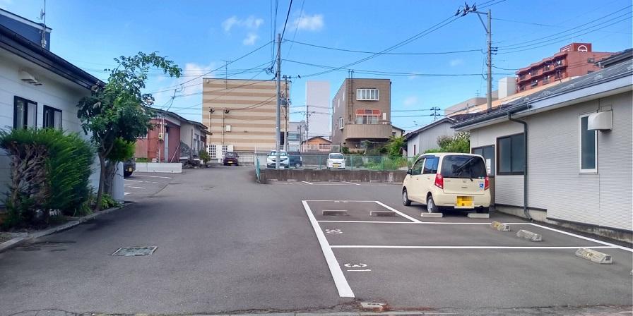 SANA(37270)の外観・駐車場イメージ1枚目