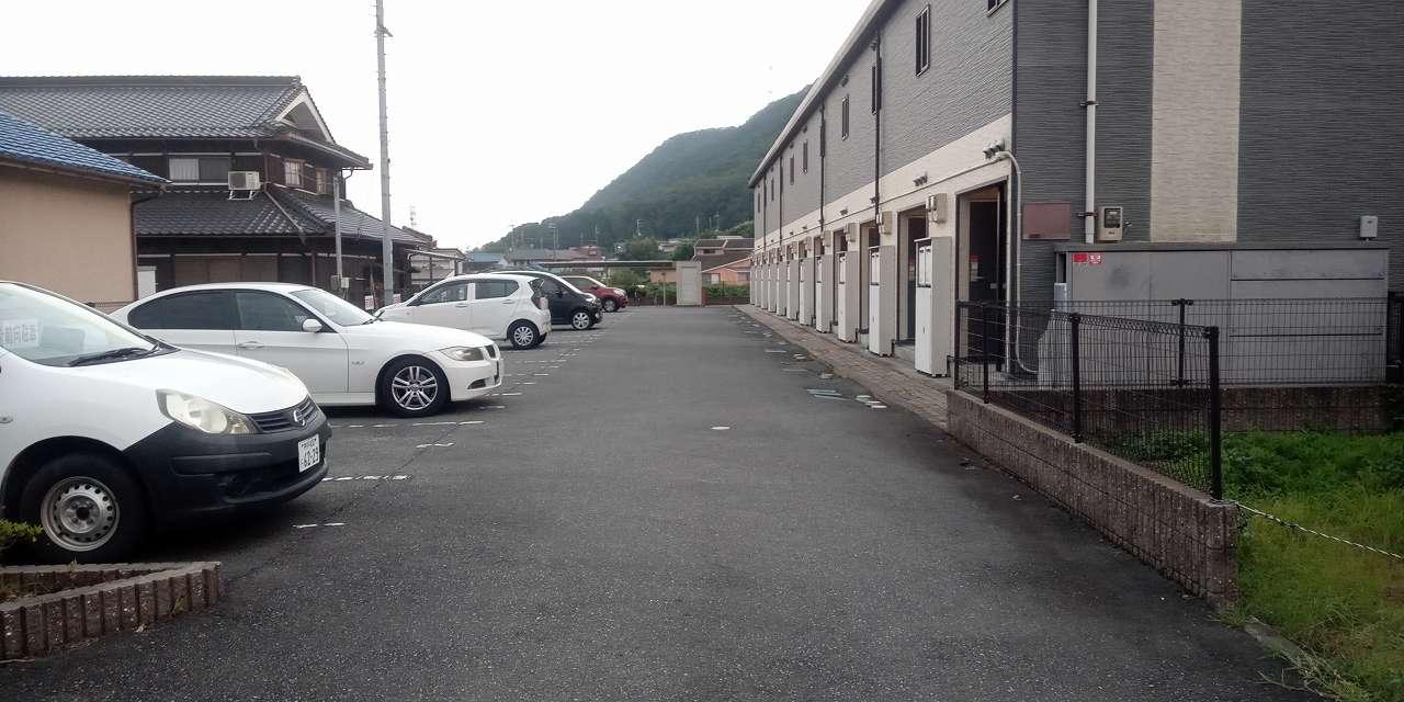 トゥエンティツゥ(34567)の外観・駐車場イメージ1枚目