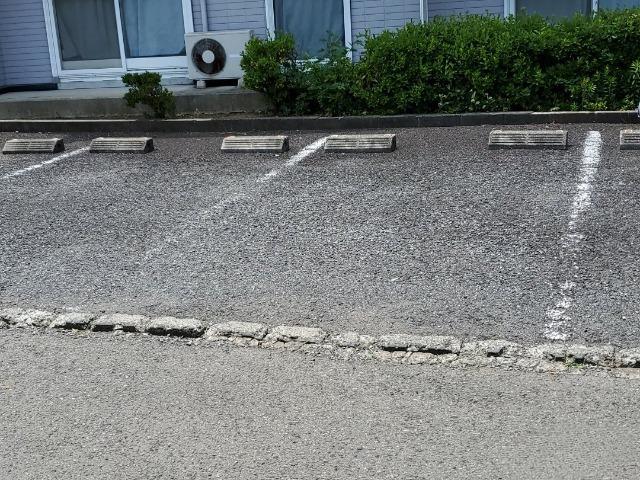 ジュネス茅ヶ崎(9984)の外観・駐車場イメージ1枚目