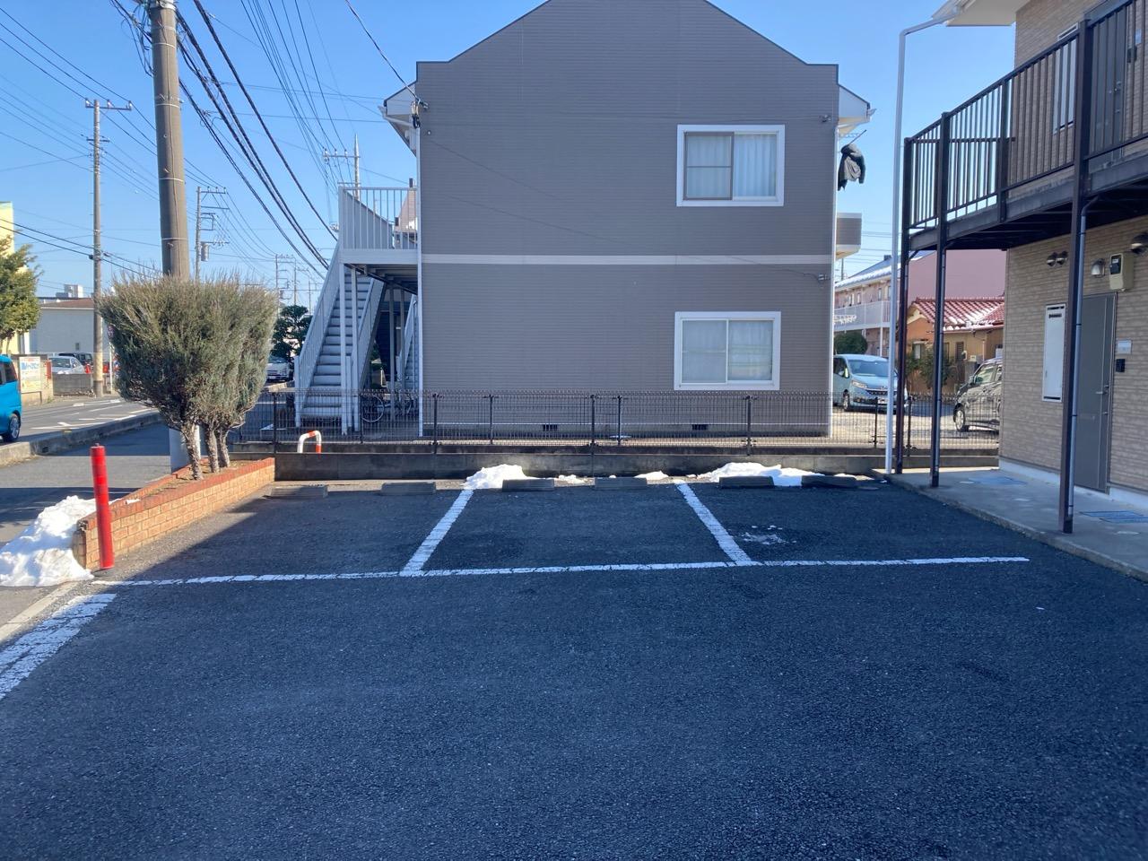 リリックコート桜の外観・駐車場イメージ1枚目