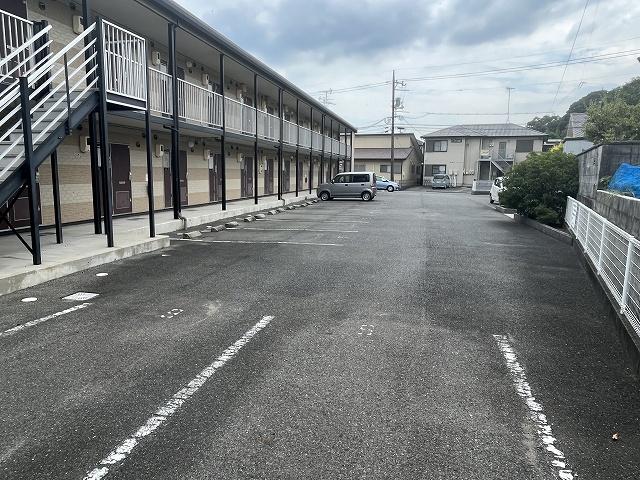 コンフォートⅡ(26463)の外観・駐車場イメージ1枚目