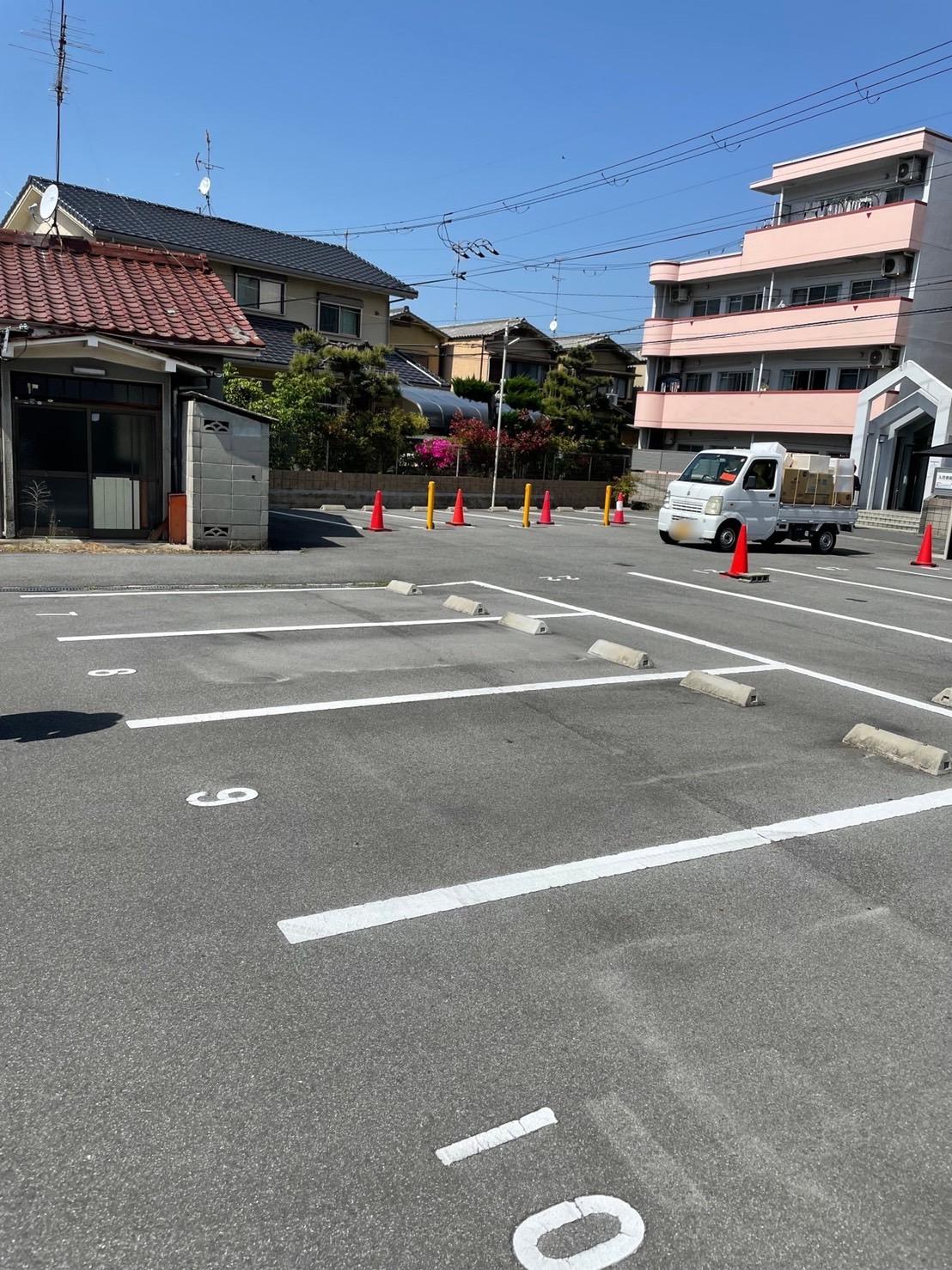 太田ガレージの外観・駐車場イメージ2枚目