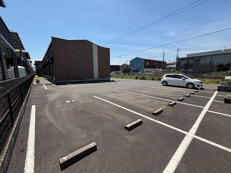 岸和田5(36756)の外観・駐車場イメージ2枚目