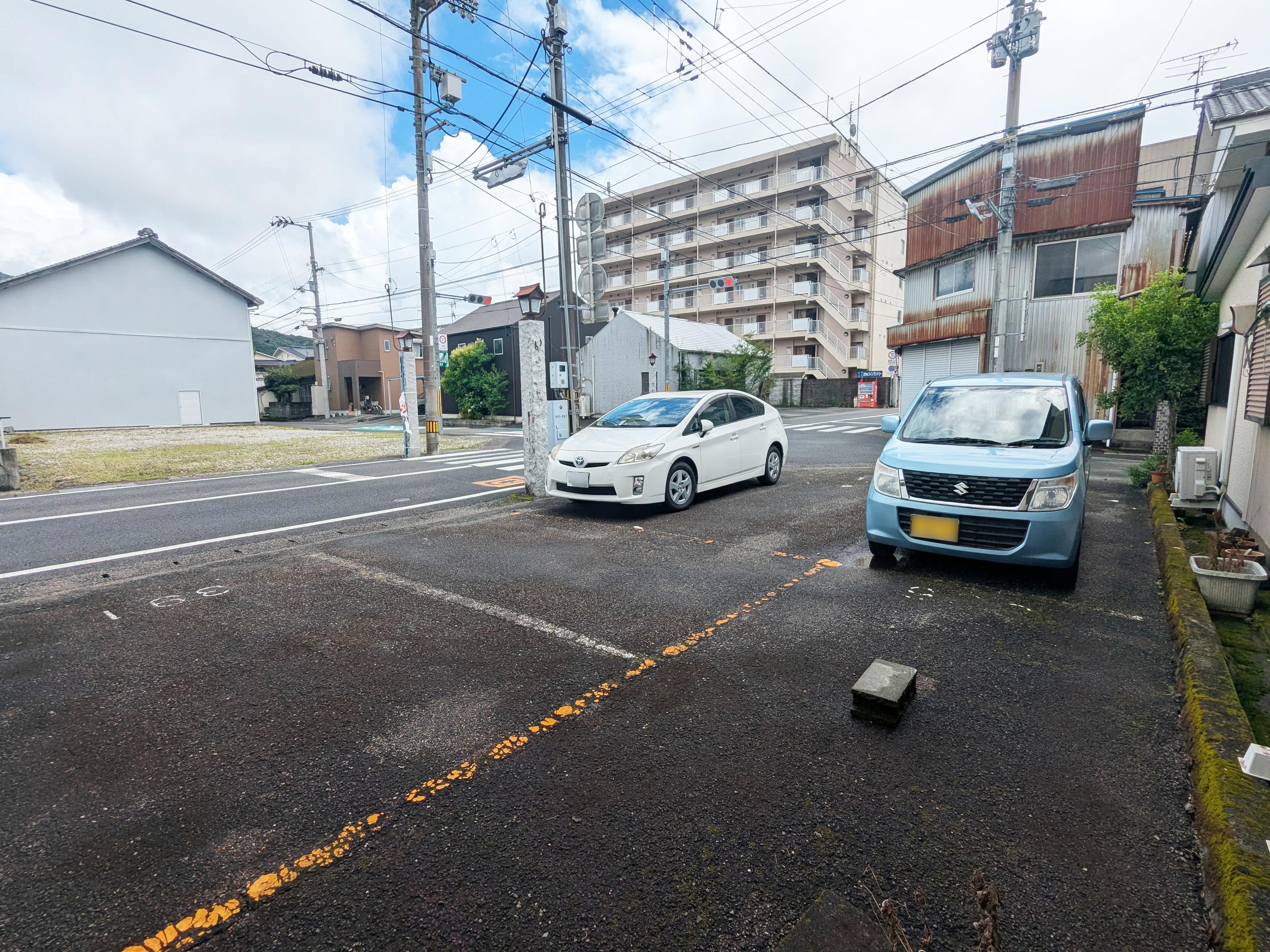京町4丁目青空駐車場の外観・駐車場イメージ1枚目