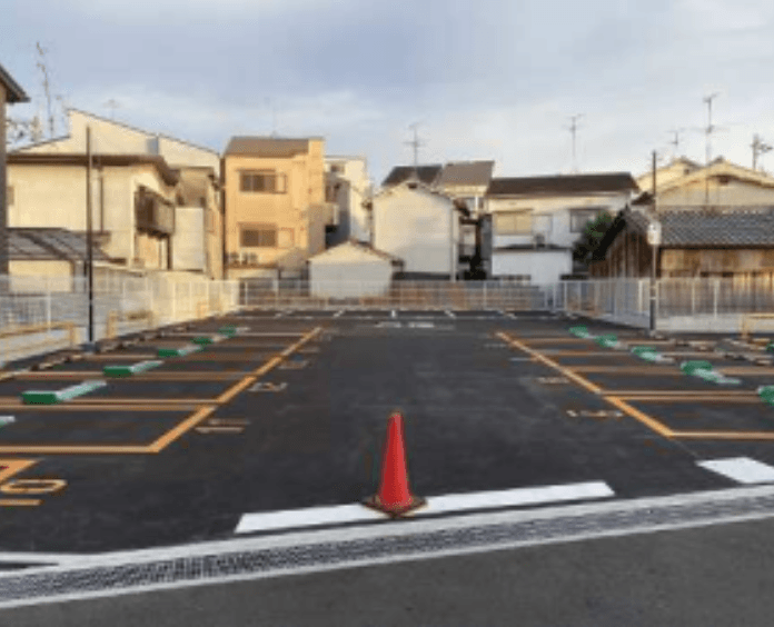 寝屋川錦町の外観・駐車場イメージ1枚目