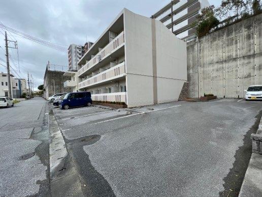 プランドール真嘉比(52061)の外観・駐車場イメージ1枚目