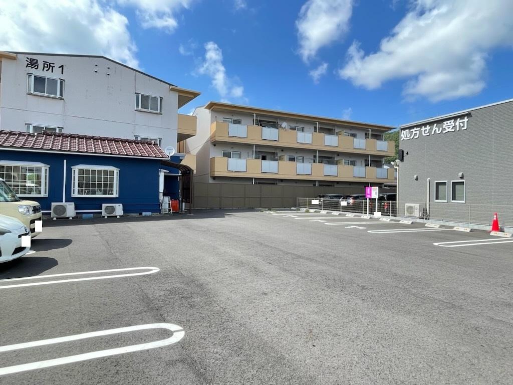 湯所町2丁目181駐車場の外観・駐車場イメージ2枚目