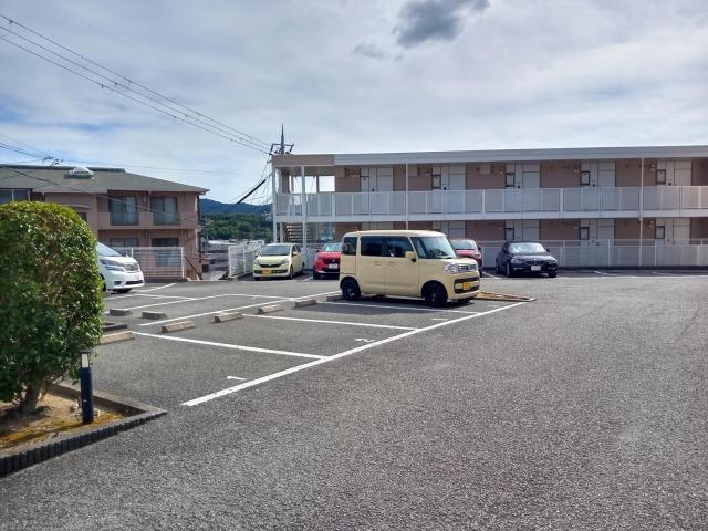 多田4(17178)の外観・駐車場イメージ1枚目