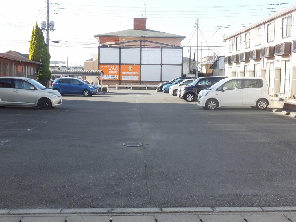 ヴァン リュミエール(24193)の外観・駐車場イメージ1枚目