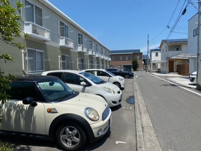 ユアーズⅢ(21853)の外観・駐車場イメージ1枚目