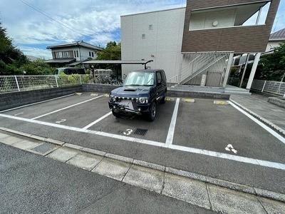 クレイノソブレクエスタ(56340)の外観・駐車場イメージ1枚目