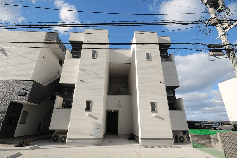 CB和白ヒナタの外観・駐車場イメージ2枚目