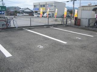 caliente(18097)の外観・駐車場イメージ2枚目