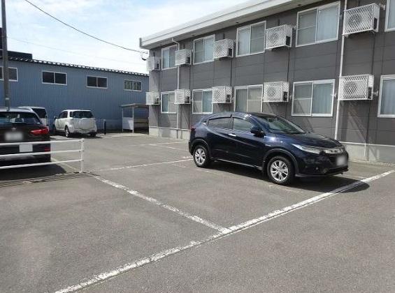泉2(22315)の外観・駐車場イメージ1枚目