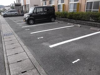 グランサン(16631)の外観・駐車場イメージ1枚目