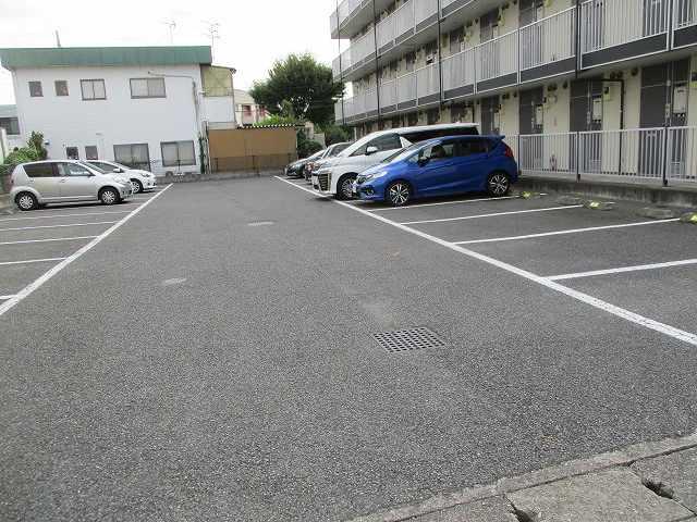 CREST(32868)の外観・駐車場イメージ1枚目