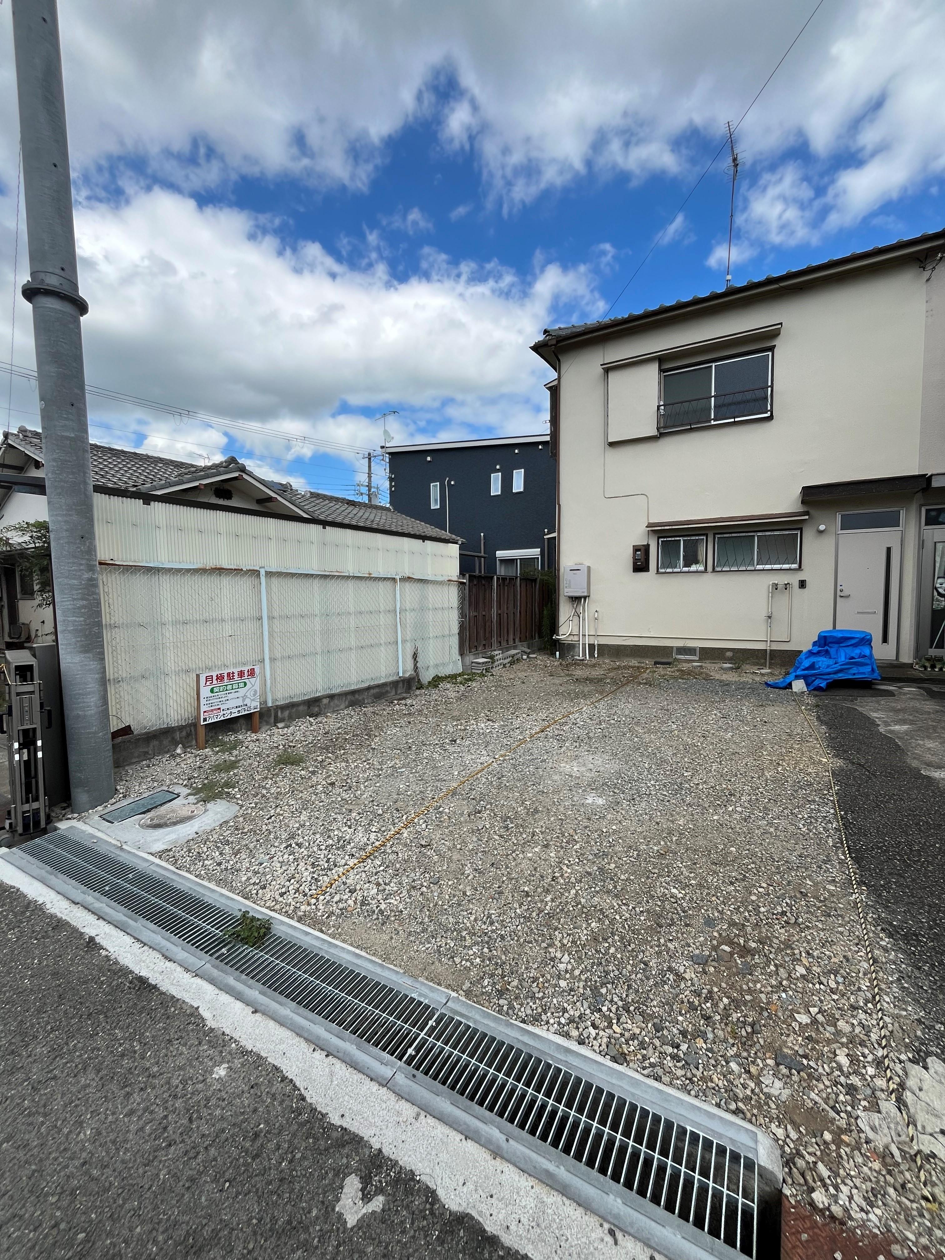 二屋駐車場の外観・駐車場イメージ1枚目