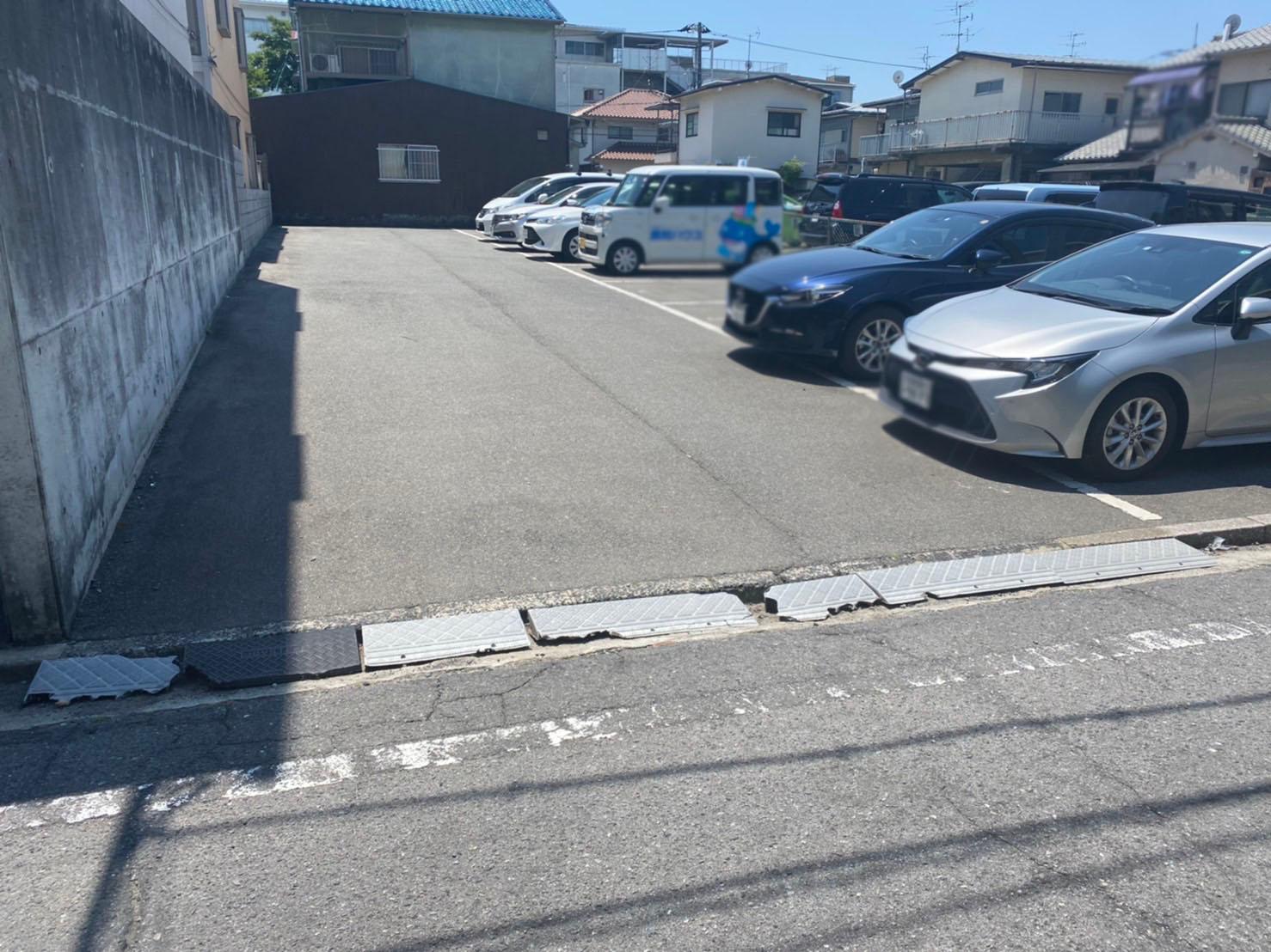 岡村第一駐車場の外観・駐車場イメージ1枚目