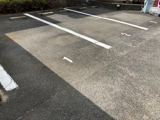 1999(13356)の外観・駐車場イメージ1枚目