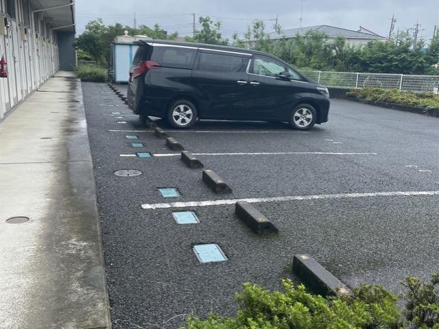 プレシオE(13533)の外観・駐車場イメージ1枚目